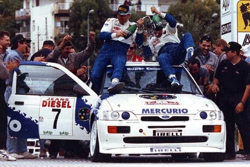Franco Cunico festeggia la vittoria del Rallye Sanremo iridato