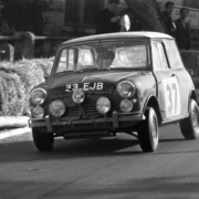 La Mini Cooper S di Paddy Hopkirk al Rally Montecarlo