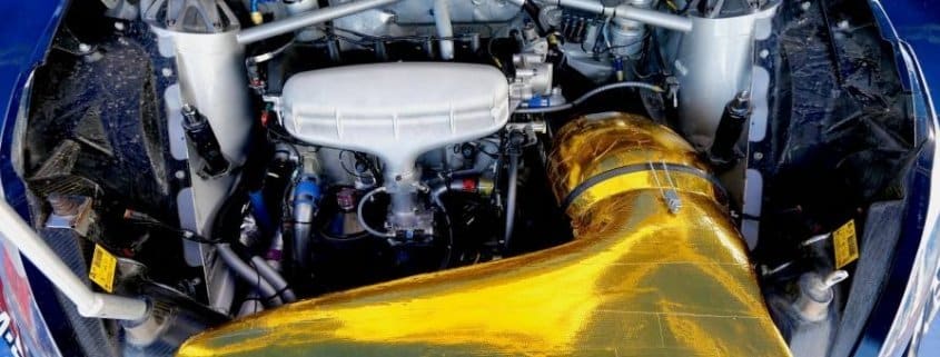 Il motore di una WRC 2016 con in evidenza il turbocompressore
