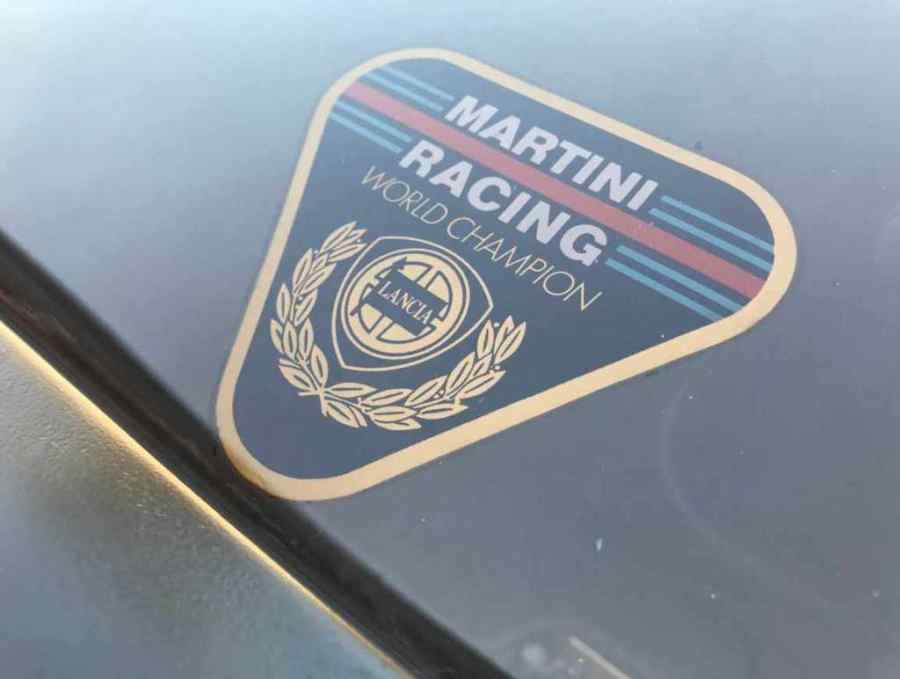 Il logo Lancia-Martini che campeggia sulla Delta S4 Stradale